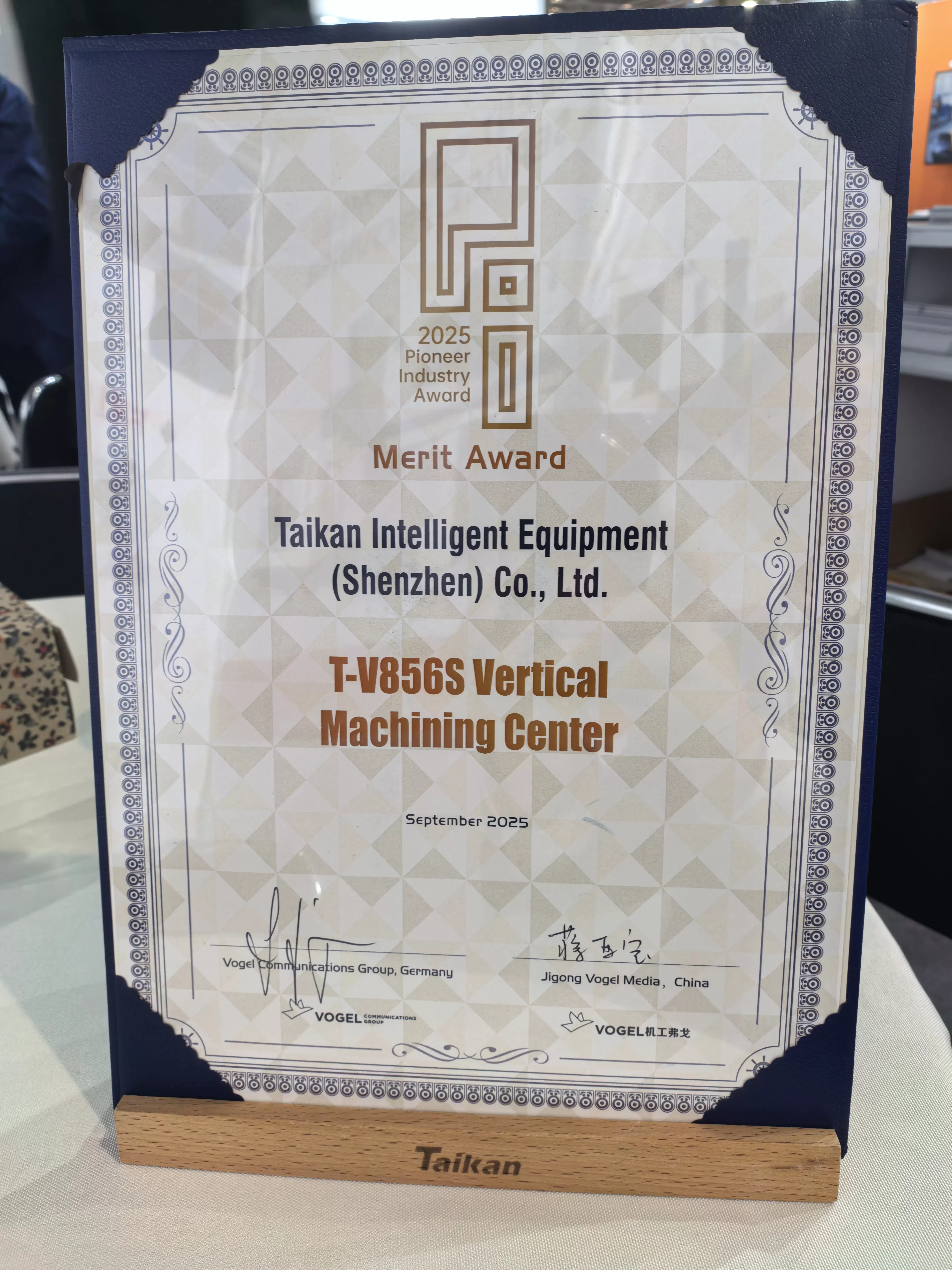 Taikan T-V856S VMC mit Vogel Global Pioneer Award ausgezeichnet