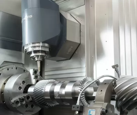 CNC 7-Achsen-Bearbeitungszentrum