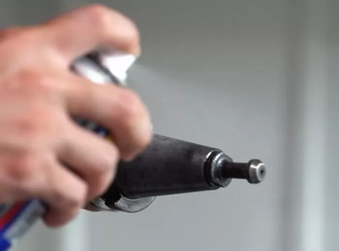 Wartung der Spindelzugstange Wartung der Spindelzugstange