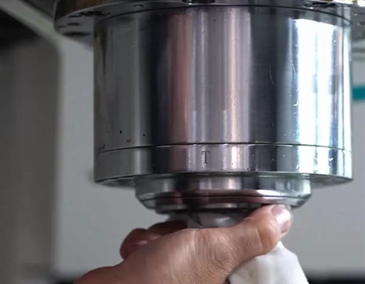 CNC-Spindelkegelpflege