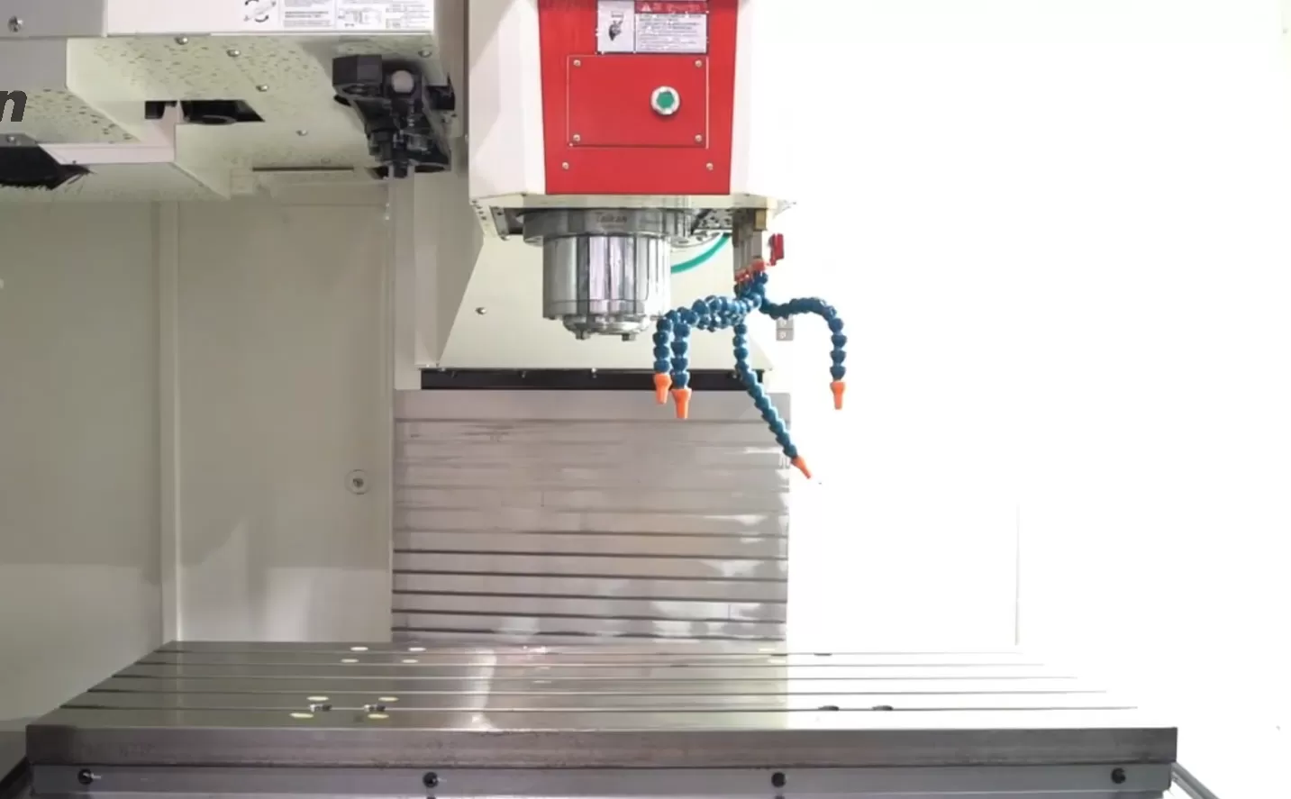 Vertikale CNC-Maschine Vertikale CNC-Maschine